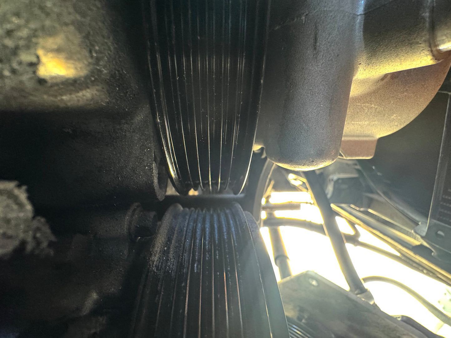 Coyote Swap Power Steering Pump Bracket For F-150 & Mustang Timing Covers